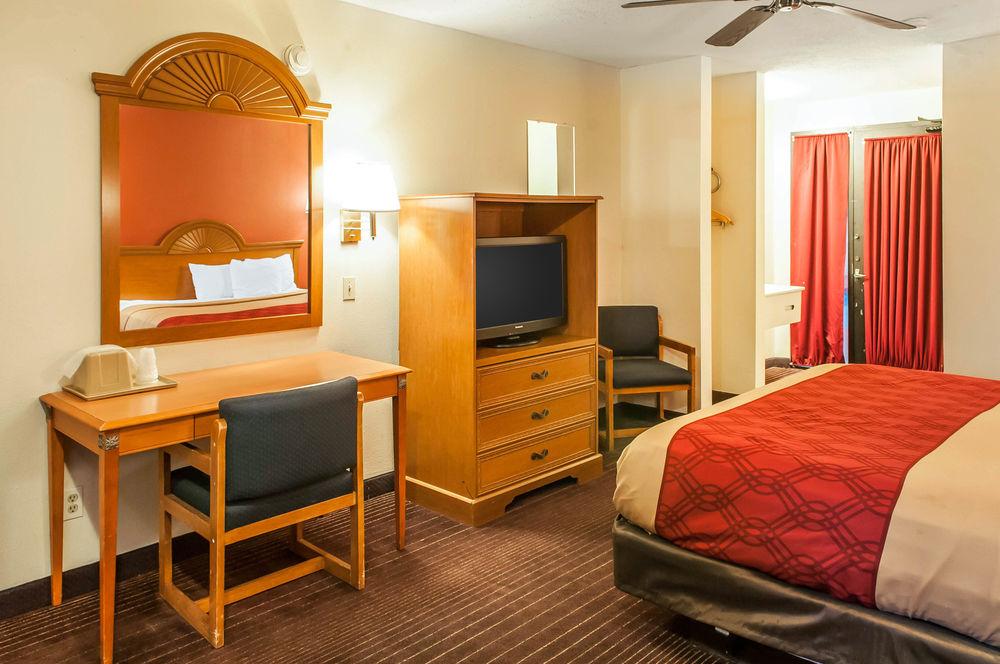 Econo Lodge West - Coors Blvd Albuquerque Buitenkant foto