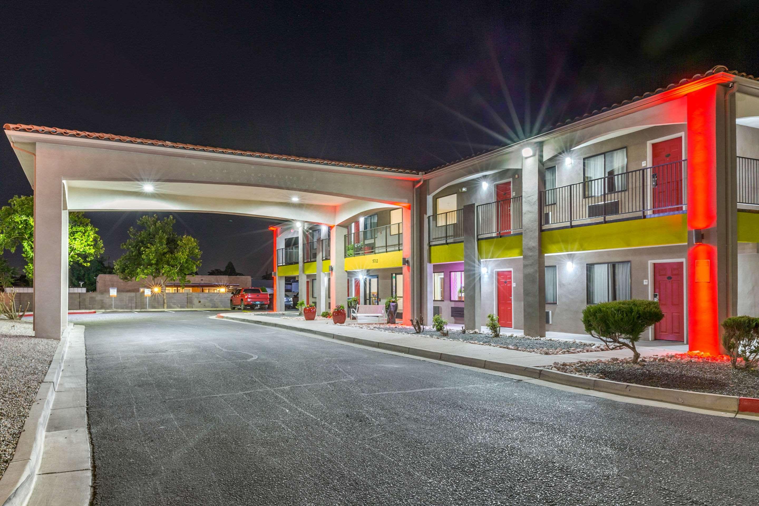 Econo Lodge West - Coors Blvd Albuquerque Buitenkant foto